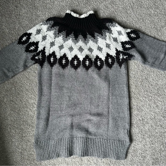 LOFT Fair Isle Mock Turtleneck Sweater in Black,white,& Grey - Picture 6 of 6